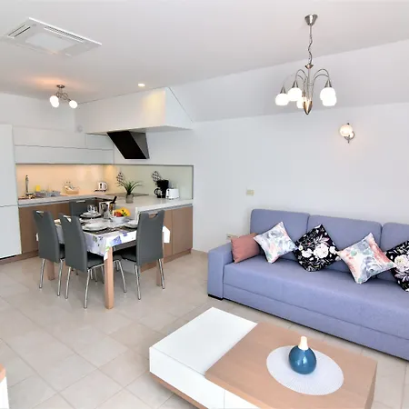 Apartamento Kljuce *