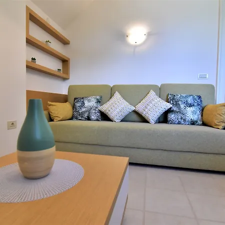 Kljuce Apartamento *