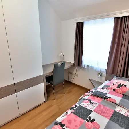 Apartment Kljuce *